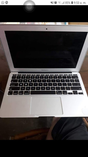 Lapto Macbook Air 11 / Intel Core I5 -4gb Memoria Ram