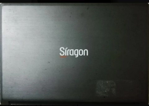 Lapto Siragon Nb  (pantalla Rota) Oferta