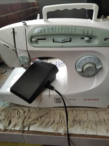 Maquina De Coser Singer