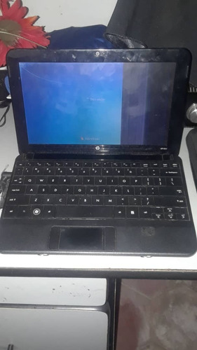 Mini Laptop Hp 110 Con Detalle En Pantalla