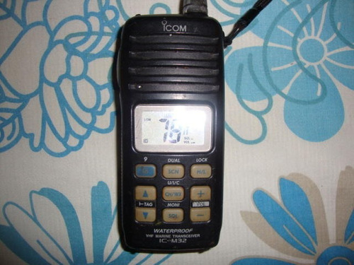 Radio Marino Icom Modelo M-v