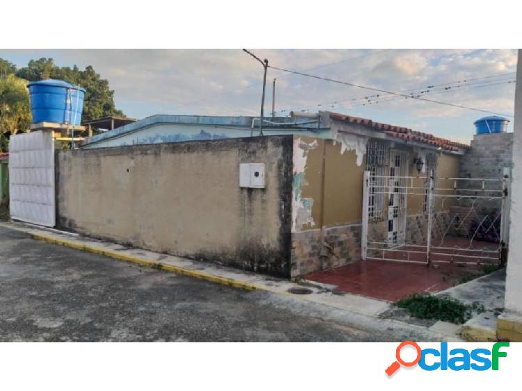 Casa en Venta Barquisimeto El Cuji, AL 20-6081