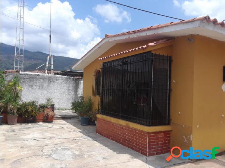 Casa en venta La Campiña Naguanagua 20-18350 RAGA