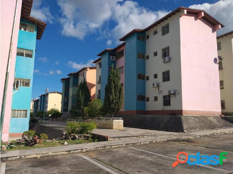 Junior Alvarado Venta Apartamento en BQTO RAH:20-1927 ?