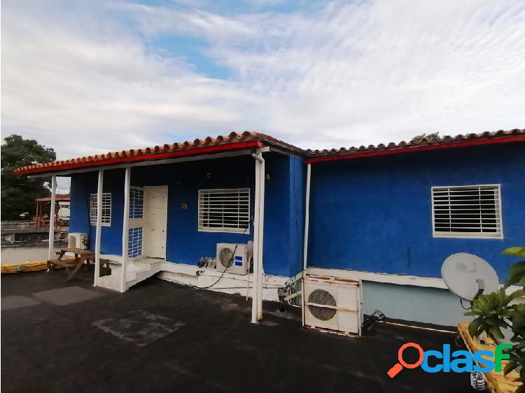 Vendo Casa con Locales Barquisimeto Oeste RAH 20-2400 ML