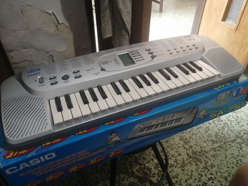 Piano Eléctrico Casio Sa-75