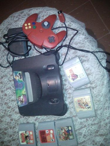 Consola Nintendo 64 + 1 Juego Pokemon + 1 Control..