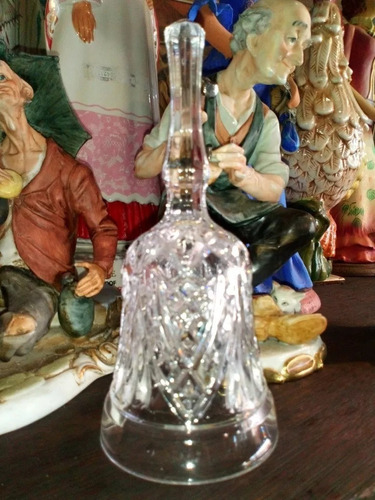 Antigua Campana De Cristal De Bohemia Tallada En Perfecto Es