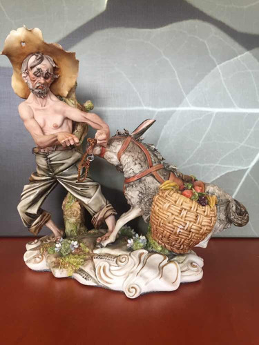 Capodimonte Figura Porcelana Viejo Con Mula Original.