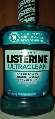 Listerine Ultraclean Contiene 1.5 Litros.