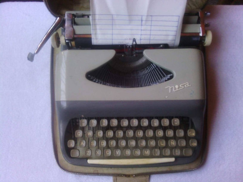 Maquina De Escribir Antigua Funciona A La Perfección