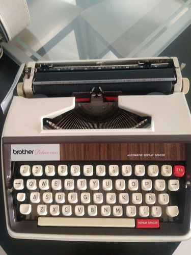 Máquina De Escribir Manuales Marca Brother De Luxe 