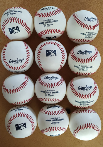 Pelotas Rawlings Minor League