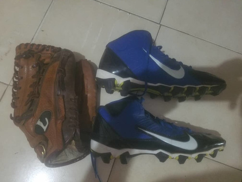 Zapatos Y Guantes Para Jugar Softbol