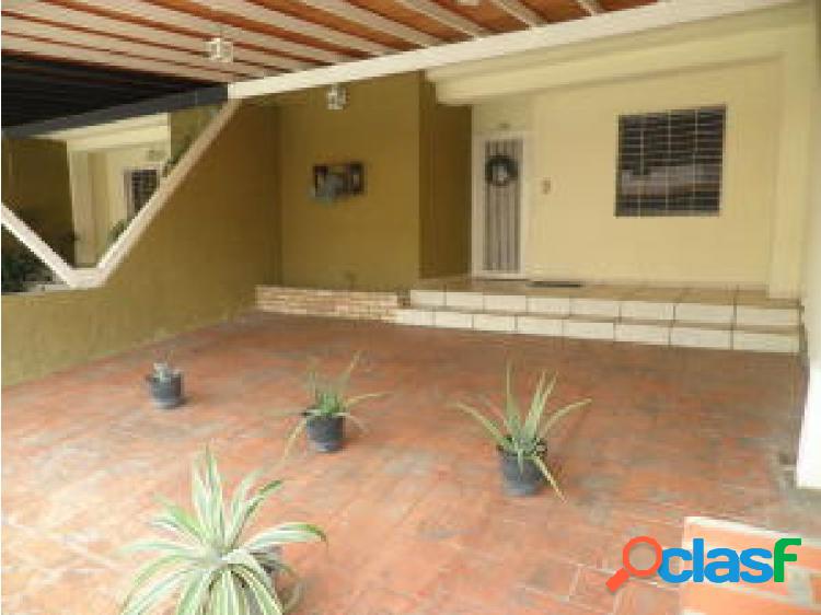 Apartamento en Venta: Sabana Larga Valencia Cod 20-22562 OPM