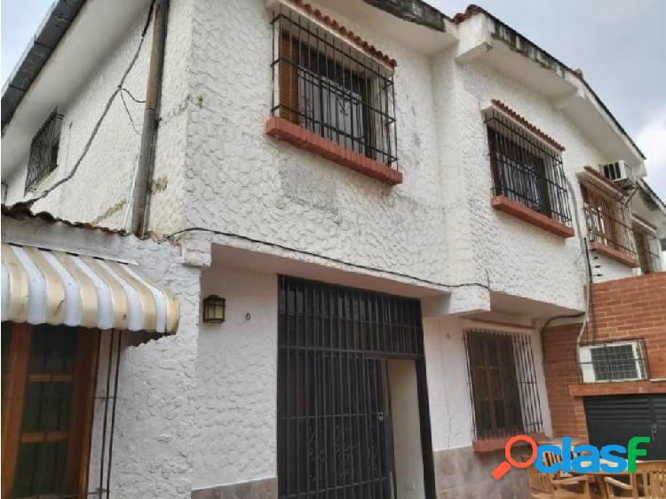 CASA EN VENTA en VALENCIA URB Prebo I 20-8390 LIRI