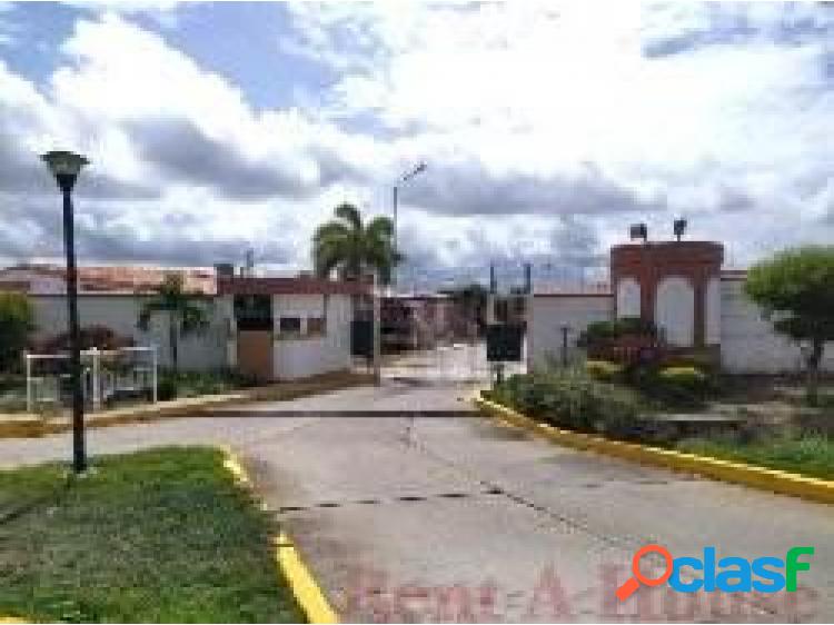 Casa Venta Zona Ribereña Cabudare 20-20012 YB