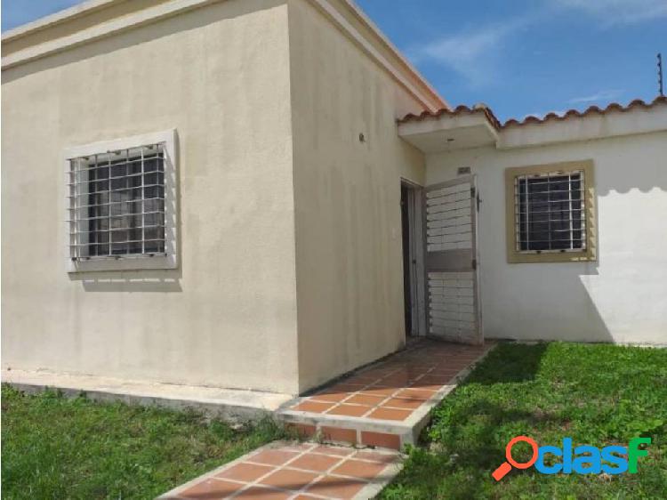 Casa en Venta La Montañita RAHCO