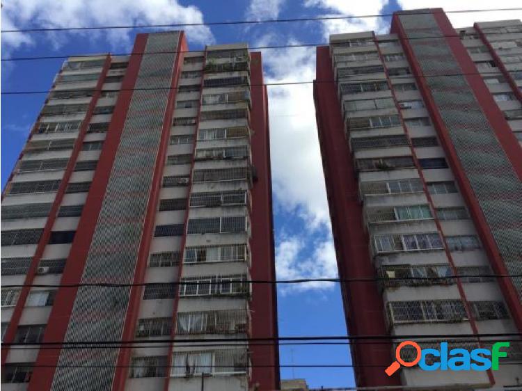 Vendo Apartamento Centro Barquisimeto RAH 20-23239 ML