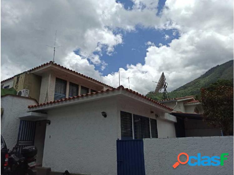 Se Vende Quinta Bifamiliar en Altamira de 544 MTS