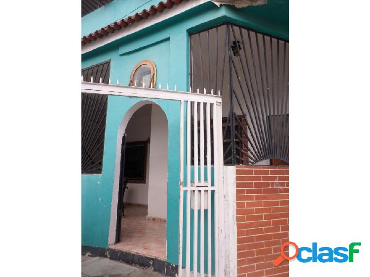 Se vende casa 300m2 6h/5b/1p Catia