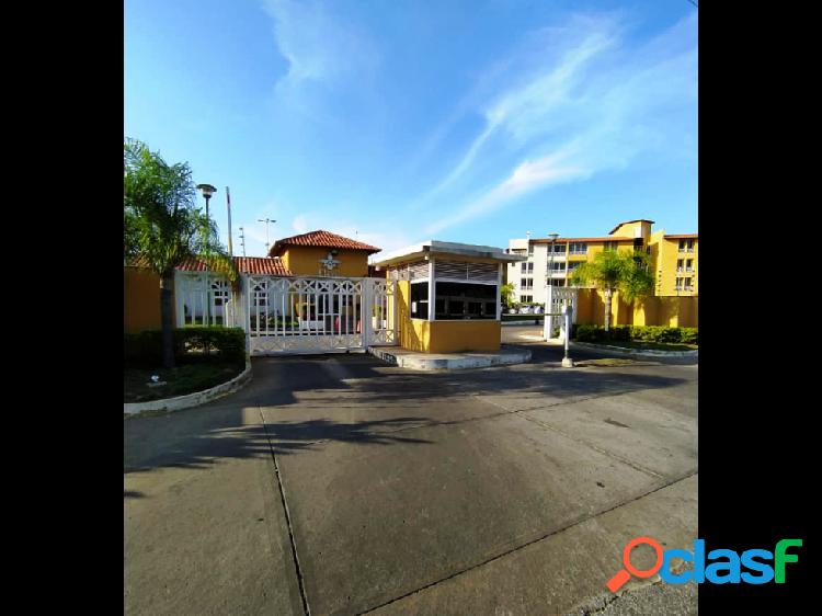 Thai / Apartamento en Venta / Lecheria