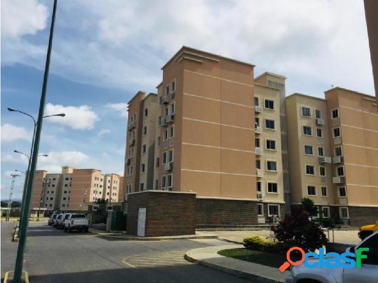 Apartamento en Alquiler Ciudad Roca RAHCO