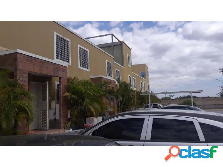 Casa en Venta Cabudare Caminos de Tarabana, AL 20-6510