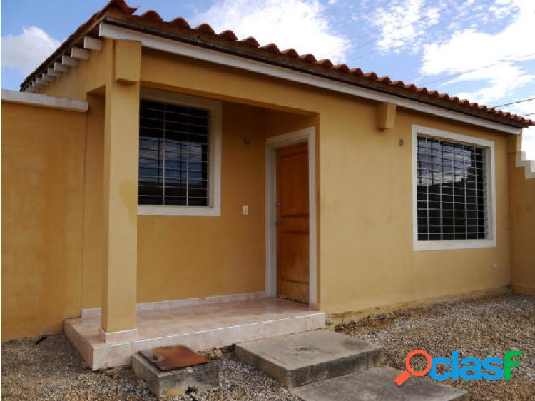 Casa en Venta Cabudare La Piedad, AL 20-2829