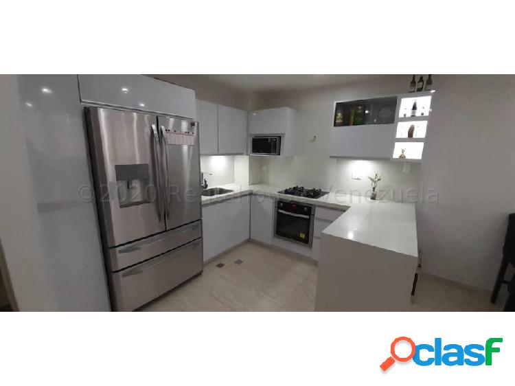 Junior Alvarado Vende Apartamento en BQTO RAH:20-24149