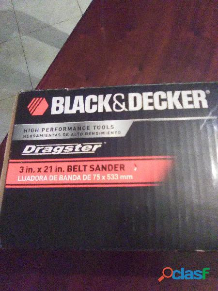 Lijadora de banda Black and Decker