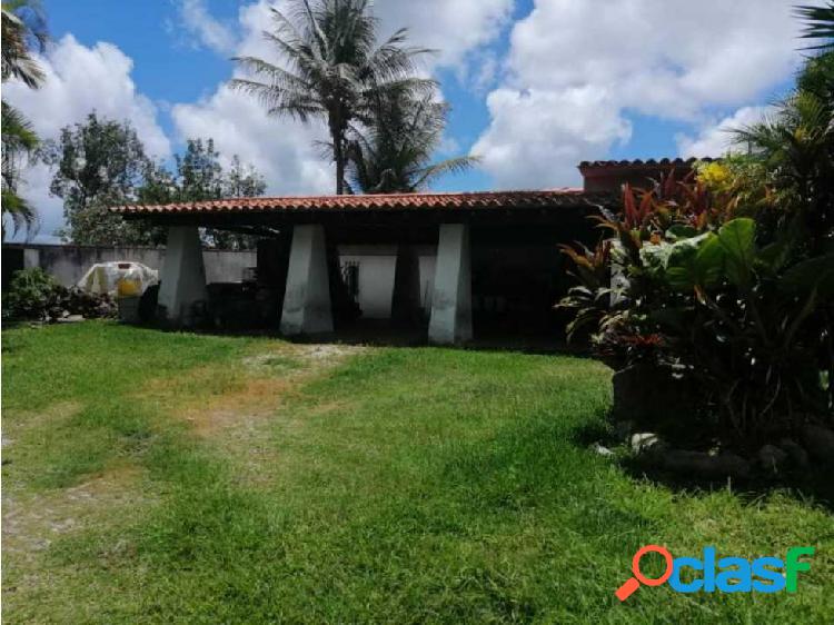 Se vende casa 600m2 5h/5b/6p La Lagunita