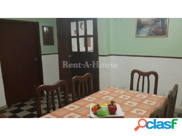 VENDO CASA 18 DE OCTUBRE 20-24087 SUMY HERNANDEZ SCHL