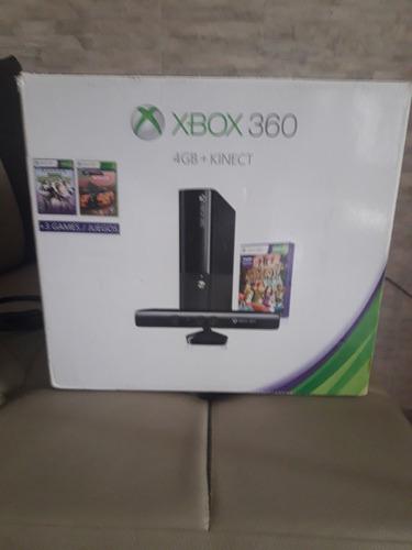Vendo Xbox 360 4gb + Kinect + Juegos