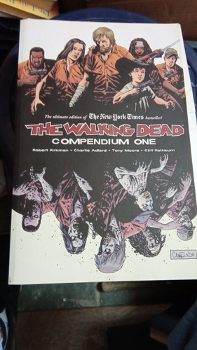 Libro The Walking Dead. Kirkman, Adlard, Moore Y Rathburn