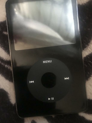 iPod A De 30gb Para Reparar. Se Inflo La Pila.