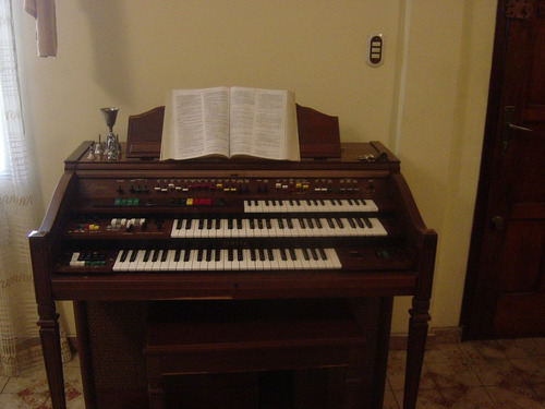 Vendo Excelente Organo Yamaha Electone Dk-4