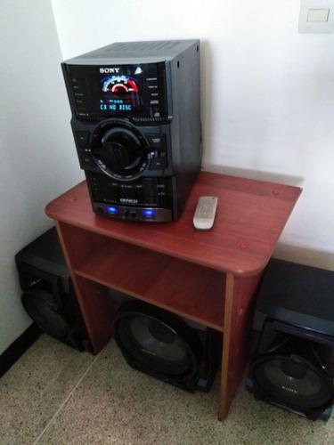 Equipo De Sonido Sony Genezí Modelo Mhc-gtr55 Con Mesa