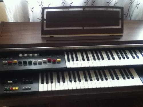 Organo Electronic Yamaha Bk-5c 300v