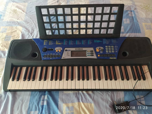 Piano Yamaha Psr-202