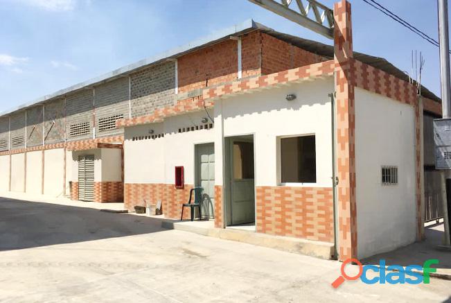 Se Vende Galpón 1.200 M2 Av. Henry Ford Valencia YGL21