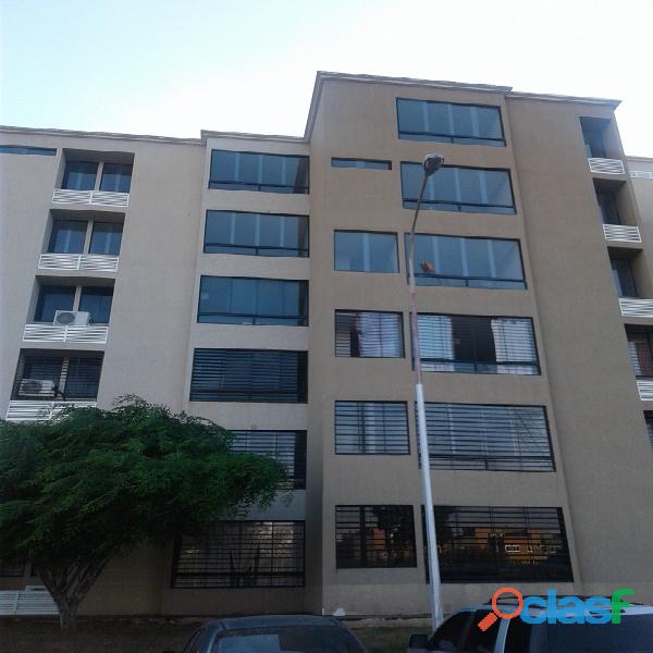 Apartamento en Valle Topacio, San Diego Valencia.