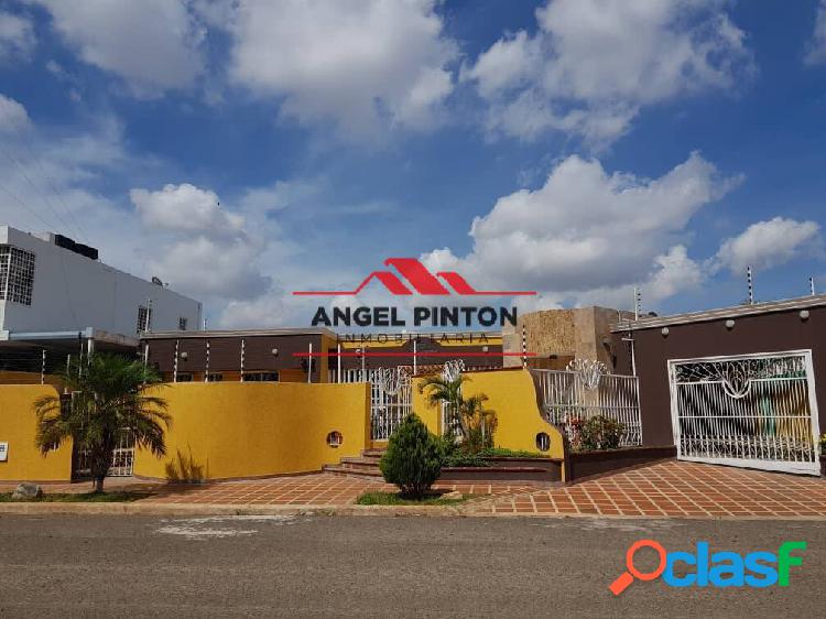 CASA VENTA URBANIZACIÓN LOS OLIVOS MARACAIBO API 518