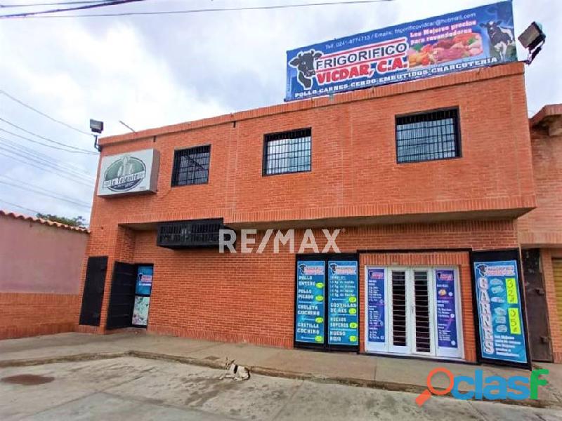 RE/MAX PARTNERS Vende Local Comercial Carretera Nacional Los