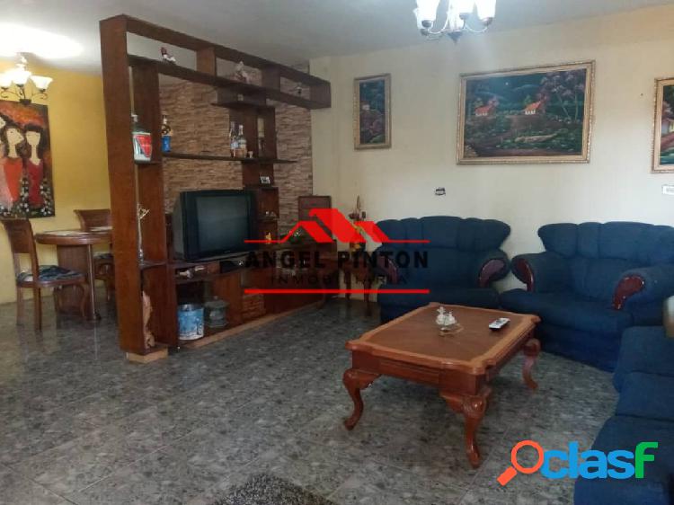 CASA COMERCIAL VENTA LAS MARIAS MARACAIBO API 13971