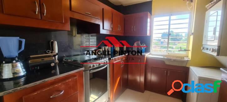 APARTAMENTO EN VENTA EDF. LOMAS DEL SOL MARACAIBO API 93