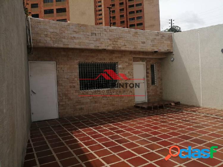 LOCAL COMERCIAL VENTA AV BELLA VISTA MARACAIBO API 1594