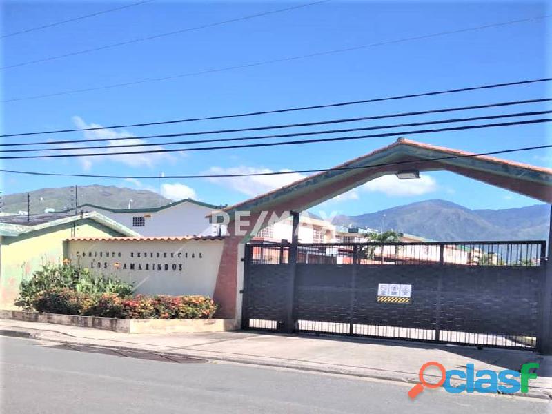 RE/MAX PARTNERS Vende Townhouse en el Conjunto Residencial