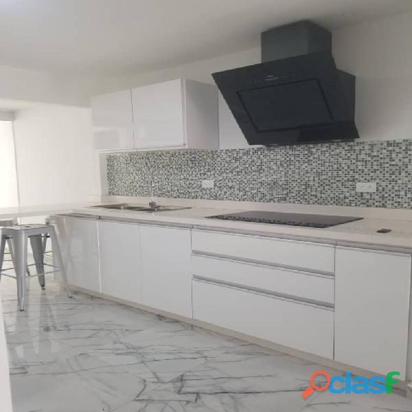 TOWNHOUSE EN VENTA TERRAZA DE LA ENSENADA YARITAGUA FHI21185