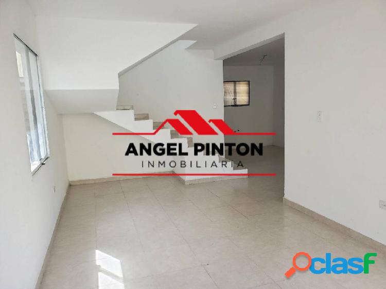 CASA EN VENTA URB VILLA TRAPICHE CABUDARE API 1803